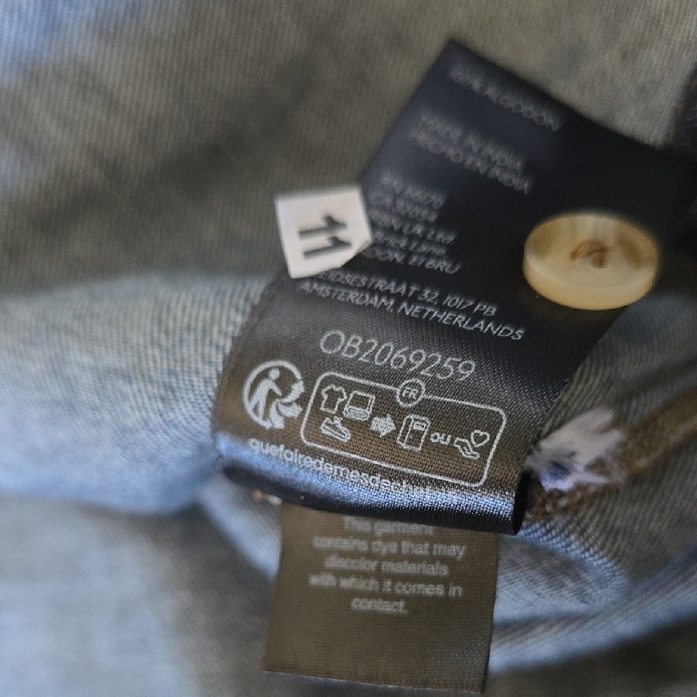 The Ozzi Ruffle-Sleeve Buttondown Shirt by Pilcro Size Small Relaxed - Picture 11 of 13